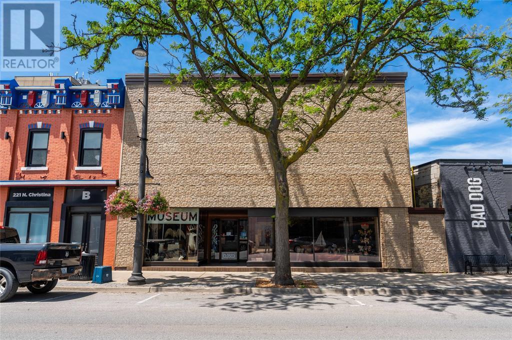 223 Christina Street North Sarnia ON N7T 5V1