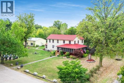 1060 East West Road Pelee Island ON N0R 1M0