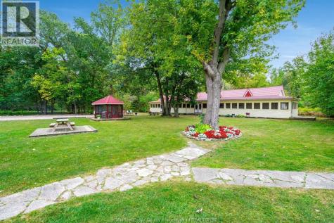 1060 East West Road Pelee Island ON N0R 1M0