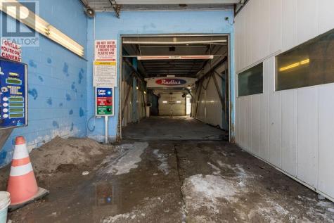 6 Oakland Avenue Elliot Lake ON P5A 2T1