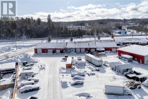 6 Oakland Avenue Elliot Lake ON P5A 2T1