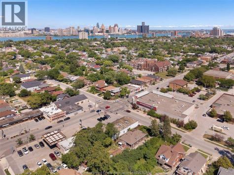 1705 Wyandotte Street West Windsor ON N9B 1J2