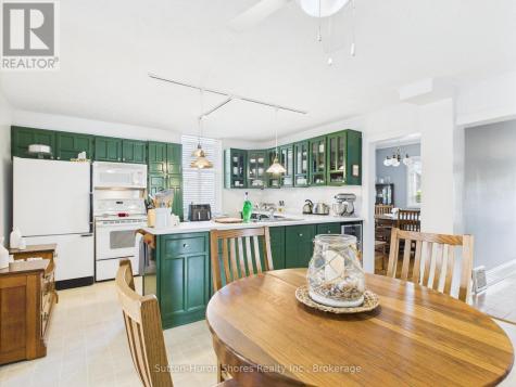 662, 668 Gustavus Street Saugeen Shores ON N0H 2C0