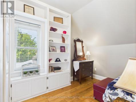662, 668 Gustavus Street Saugeen Shores ON N0H 2C0