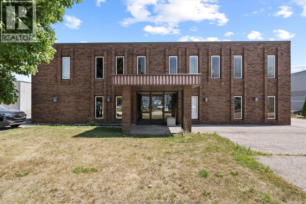 5230 Burke Street Tecumseh ON N9A 6J3