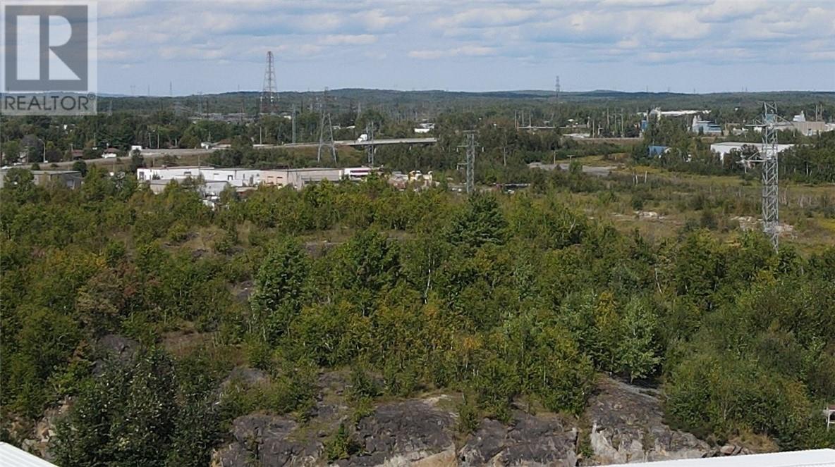 Part 1 Of 2652 Lasalle Boulevard Sudbury ON P3A 4R7