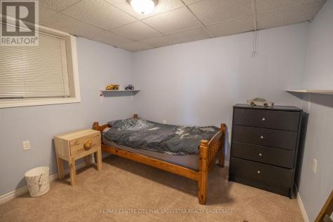 5029 Falconbridge Drive Southwest Middlesex ON N0L 1A0