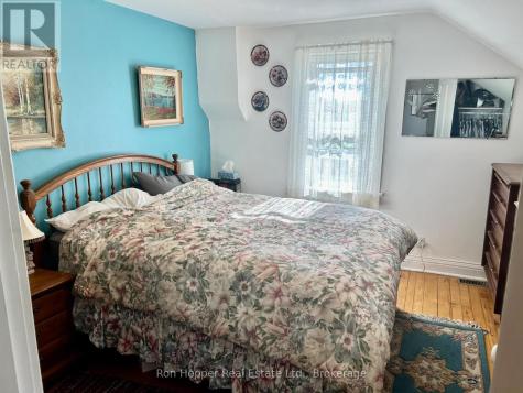 439567 Sydenham-lakeshore Drive Meaford ON N0H 1B0