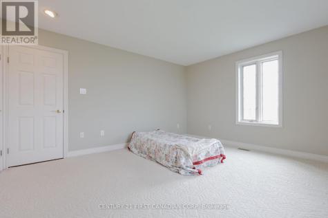 3480 Cuddy Drive Adelaide Metcalfe ON N7G 3H6