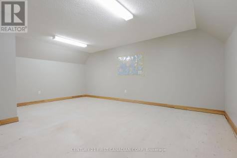 3480 Cuddy Drive Adelaide Metcalfe ON N7G 3H6