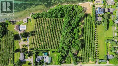 22 Blezard Drive Beamsville ON L0R 1B3