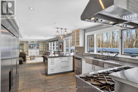 3476 Garden Of Eden Road Clearview ON L0M 1G0