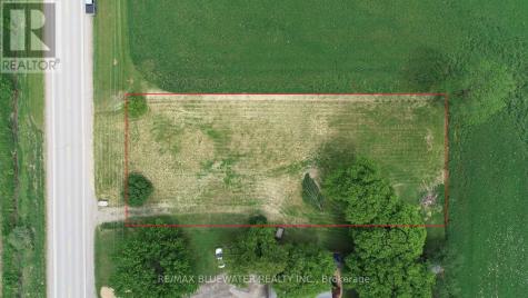 2095 Mount Carmel Drive North Middlesex ON N0M 1N0