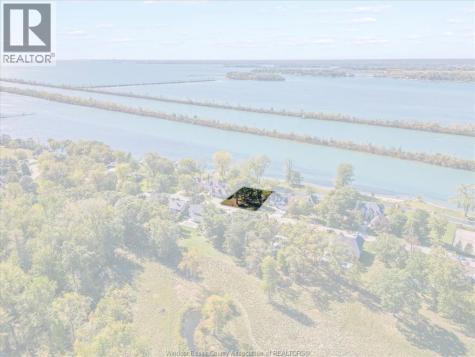 290 Crystal Bay Drive Amherstburg ON N9V 4A6