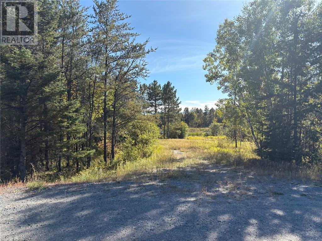 00 Con 5 Lot 7 Highway 17 East Markstay-warren ON P0M 3C0