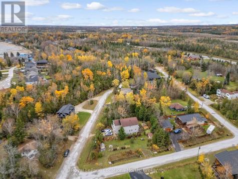 15 Constance Boulevard Wasaga Beach ON L9Z 2Y5