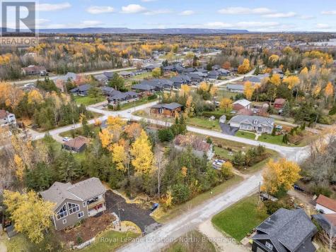 15 Constance Boulevard Wasaga Beach ON L9Z 2Y5