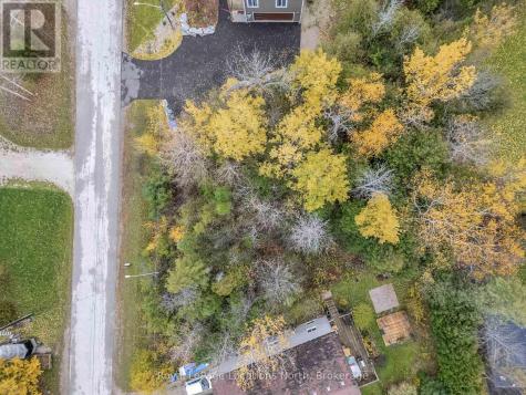 15 Constance Boulevard Wasaga Beach ON L9Z 2Y5