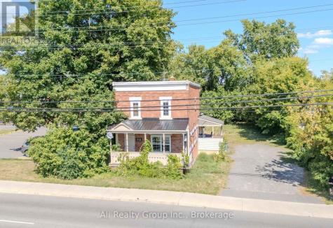 713 Street Laurent Boulevard Ottawa ON K1K 3A6