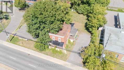 713 Street Laurent Boulevard Ottawa ON K1K 3A6