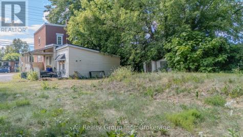 713 Street Laurent Boulevard Ottawa ON K1K 3A6