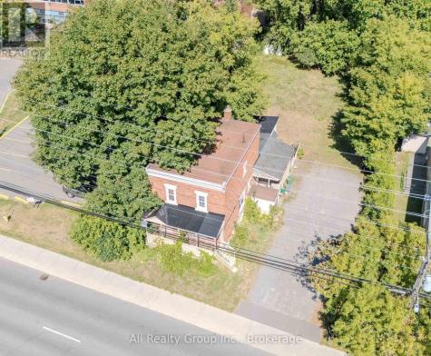713 Street Laurent Boulevard Ottawa ON K1K 3A6