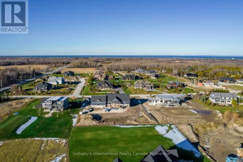 19 Raintree Court Clearview ON L9Y 0K2