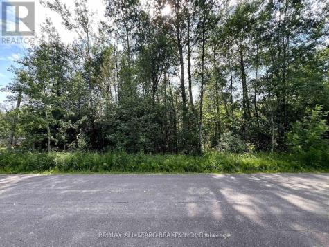 34 Nicholson Drive Uxbridge ON L9P 1R2