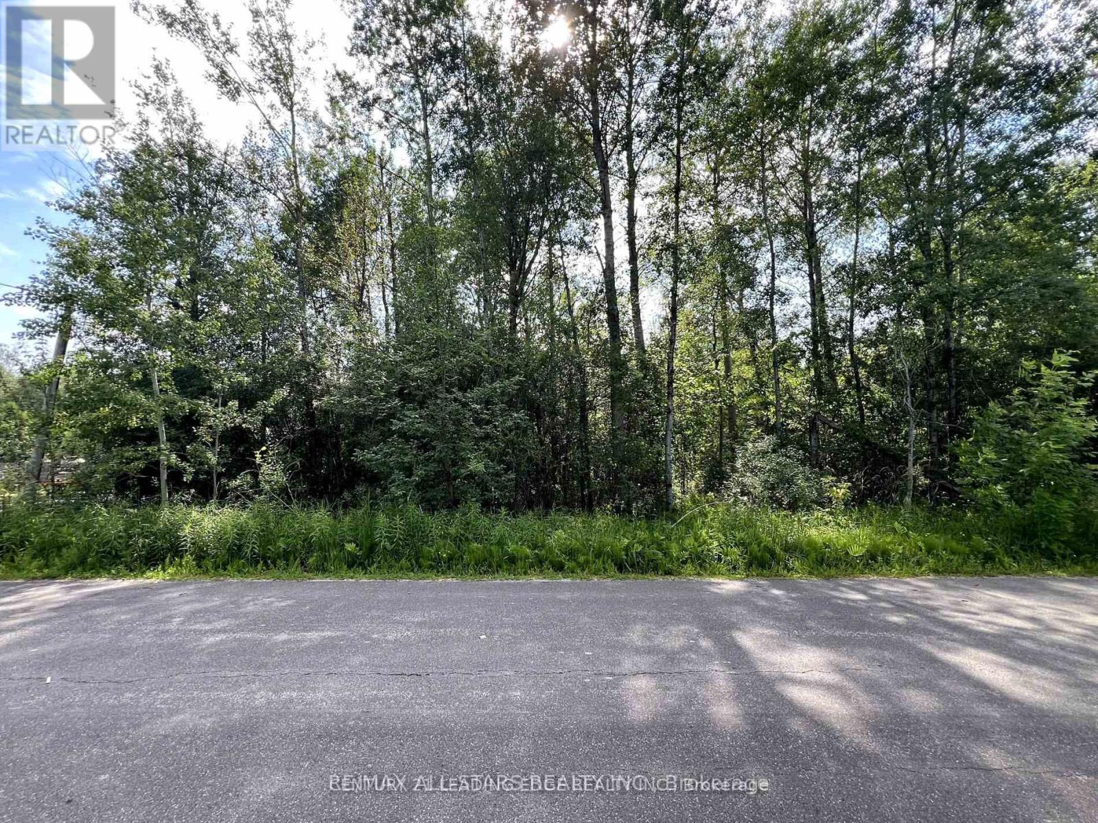 34 Nicholson Drive Uxbridge ON L9P 1R2