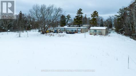 3267 Mosley Street Wasaga Beach ON L9Z 1V2