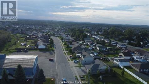 4325 Larocque Avenue Val Caron ON P3P 1A3