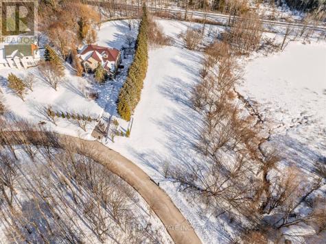 29 Country Heights Drive Richmond Hill ON L4E 3M8
