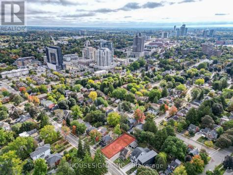 89A William Street West Waterloo ON N2L 1J6
