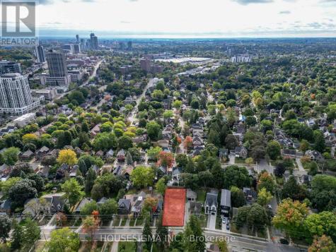 89B William Street West Waterloo ON N2L 1J6