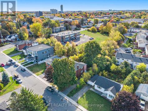 436 Blake Boulevard Ottawa ON K1K 1B1
