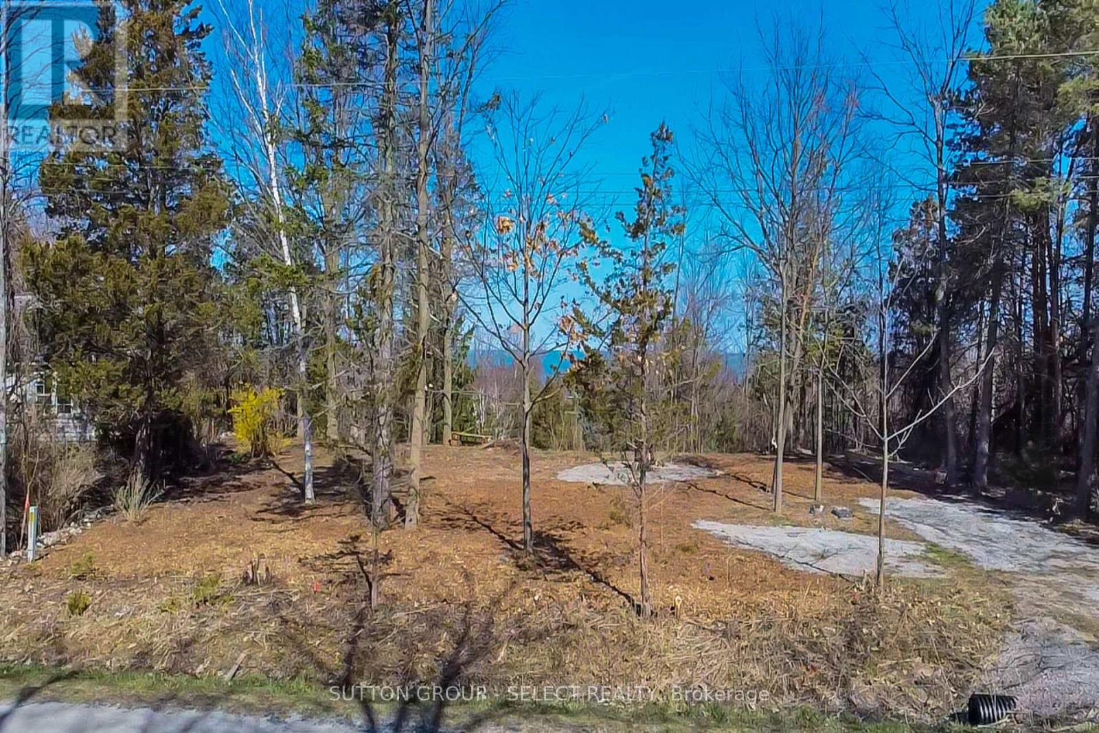 5 Huron View Avenue Lambton Shores ON N0N 1J7