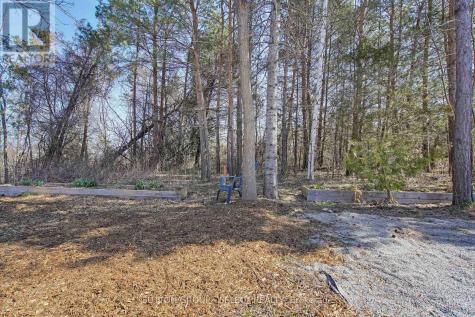 5 Huron View Avenue Lambton Shores ON N0N 1J7