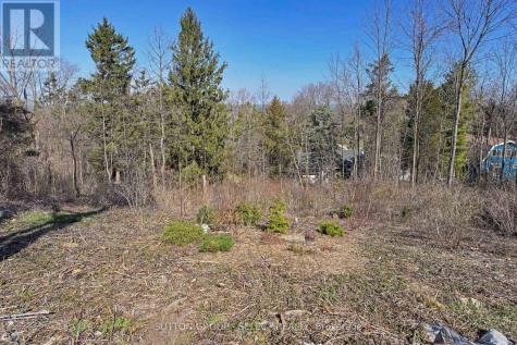 5 Huron View Avenue Lambton Shores ON N0N 1J7