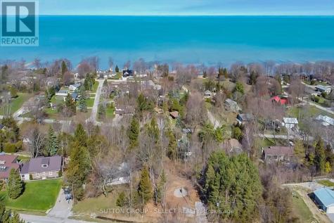 5 Huron View Avenue Lambton Shores ON N0N 1J7