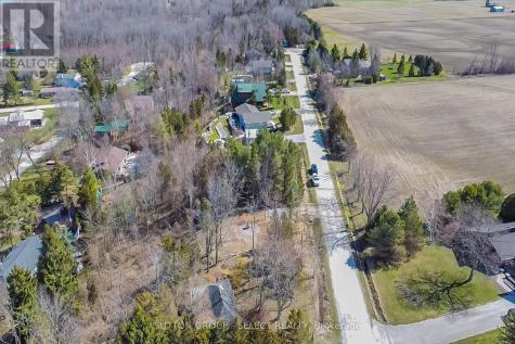 5 Huron View Avenue Lambton Shores ON N0N 1J7