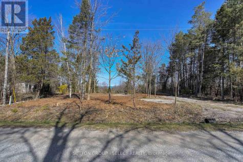 5 Huron View Avenue Lambton Shores ON N0N 1J7
