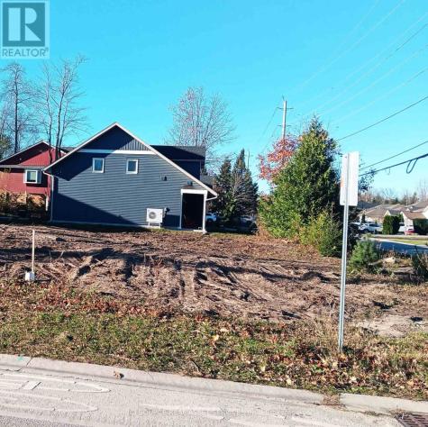 128 58th Street South Wasaga Beach ON L9Z 2Z1