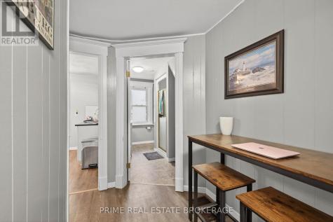 38 Hincks Street St. Thomas ON N5R 3N6