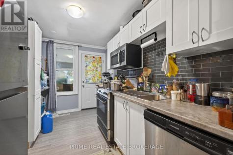 38 Hincks Street St. Thomas ON N5R 3N6