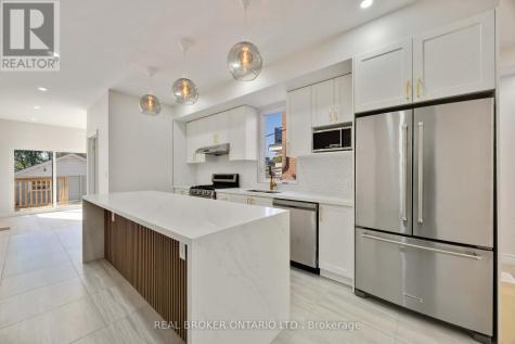 806 Gladstone Avenue Toronto (dovercourt-wallace Emerson-junction) ON M6H 3J6