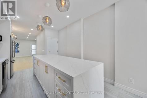 806 Gladstone Avenue Toronto (dovercourt-wallace Emerson-junction) ON M6H 3J6