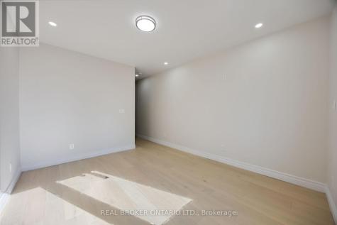 806 Gladstone Avenue Toronto (dovercourt-wallace Emerson-junction) ON M6H 3J6