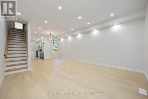 806 Gladstone Avenue Toronto (dovercourt-wallace Emerson-junction) ON M6H 3J6