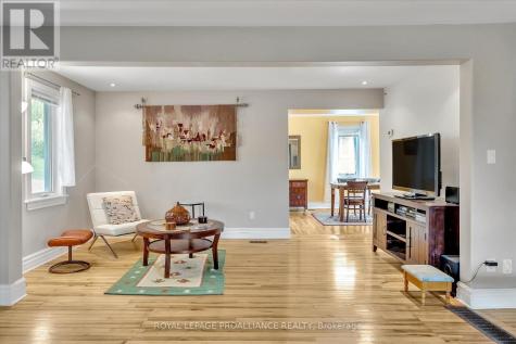 14 Burchat Street Madawaska Valley ON K0J 1N0