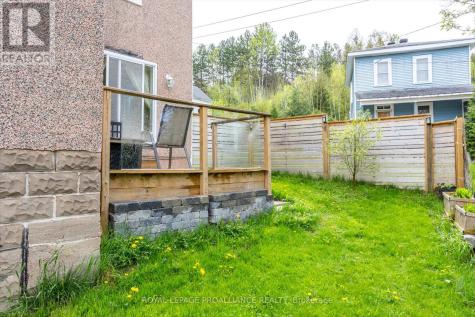 14 Burchat Street Madawaska Valley ON K0J 1N0